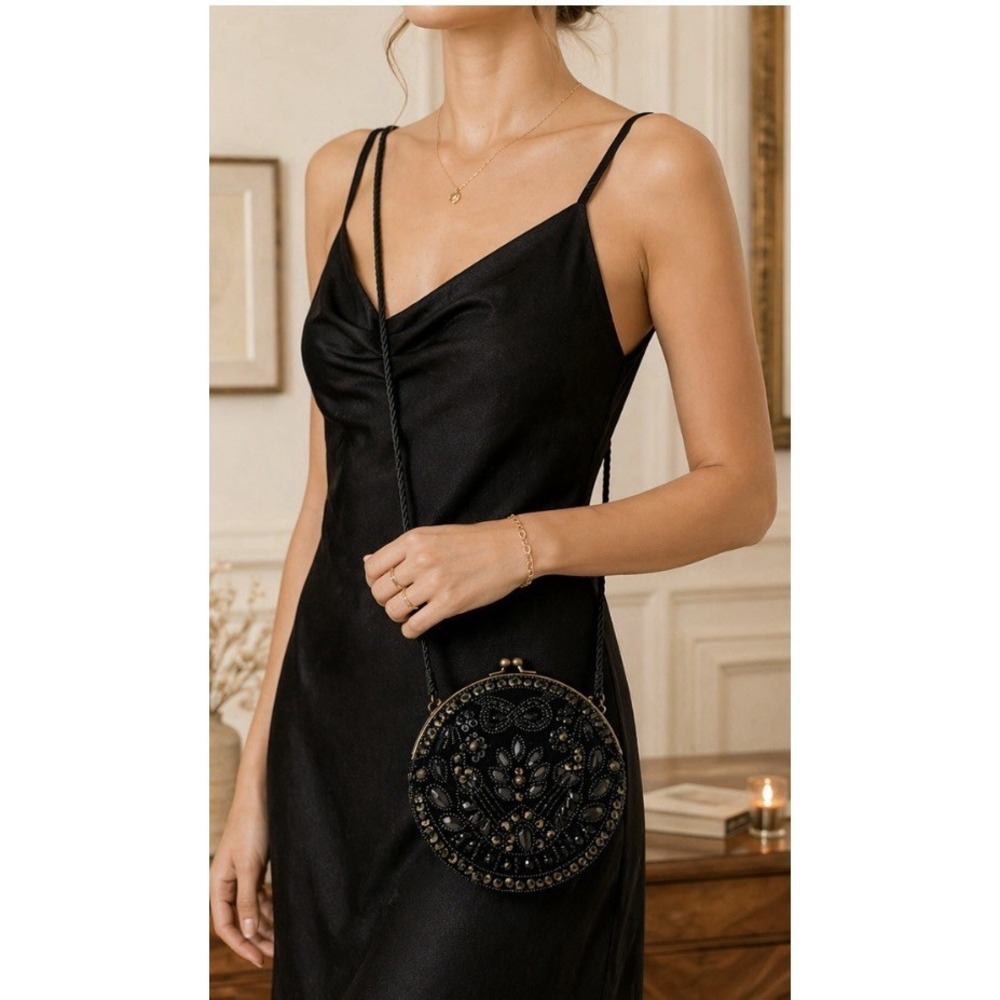 Coldwater Creek Black Beaded Clutch Purse Kiss Lock Vintage Evening Bag READ